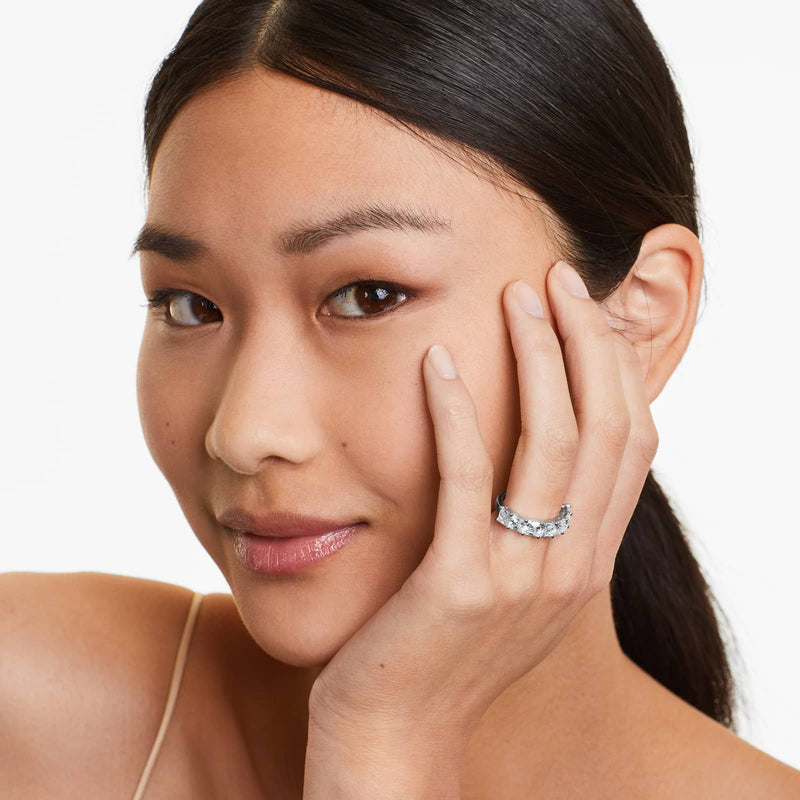 Seven Stone Anniversary Ring With Princess Cut Lab-Grown Diamonds